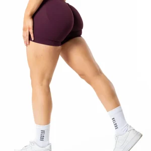 Aura Seamless Scrunch Shorts - Fig Red